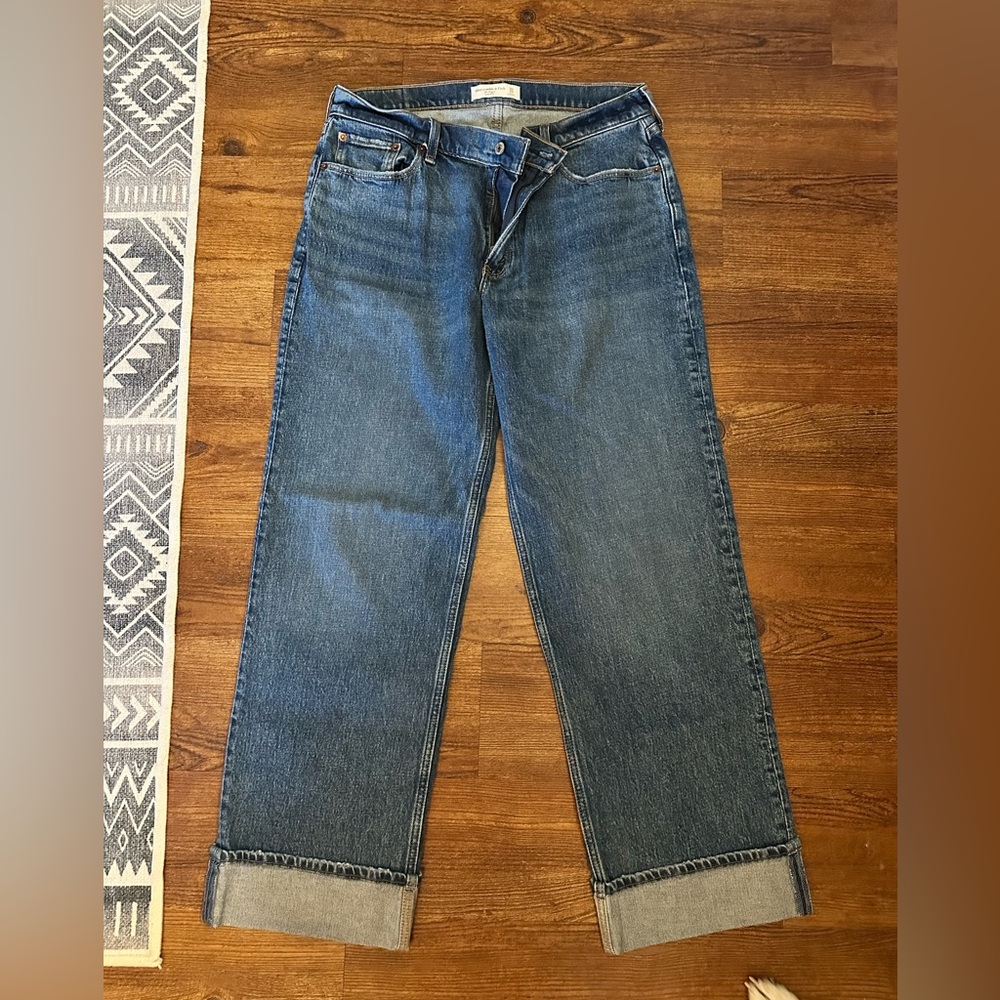 Abercrombie Lowrise Baggy Jean